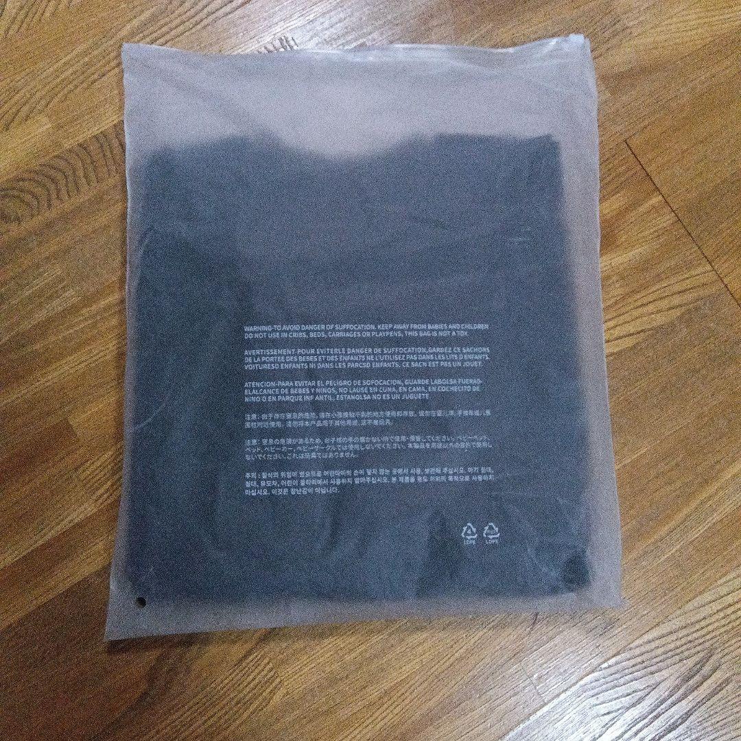 LE SSERAFIM Peaches コラボ スウェット Mサイズ 新品未開封