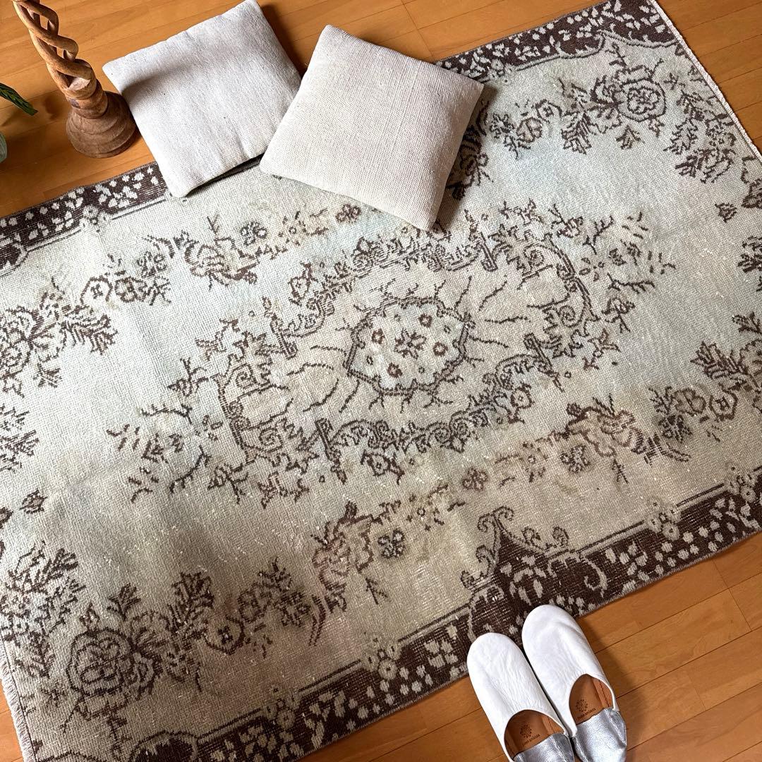 専用　113×169.5淡いグリーン　メダリオン　トルコヴィンテージラグ