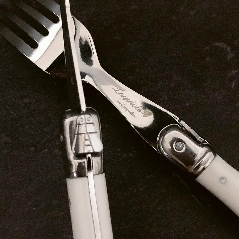 【専用出品】LAGUIOLE ラギオール カトラリー 34本セット ホワイト 白