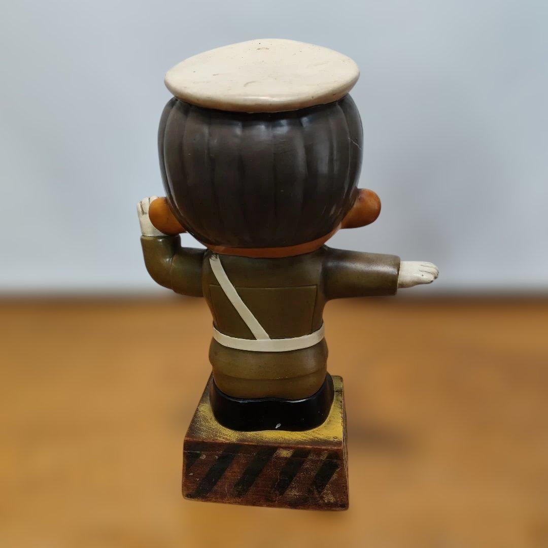 レア物! 古い 警察人形 警察署カウンター用