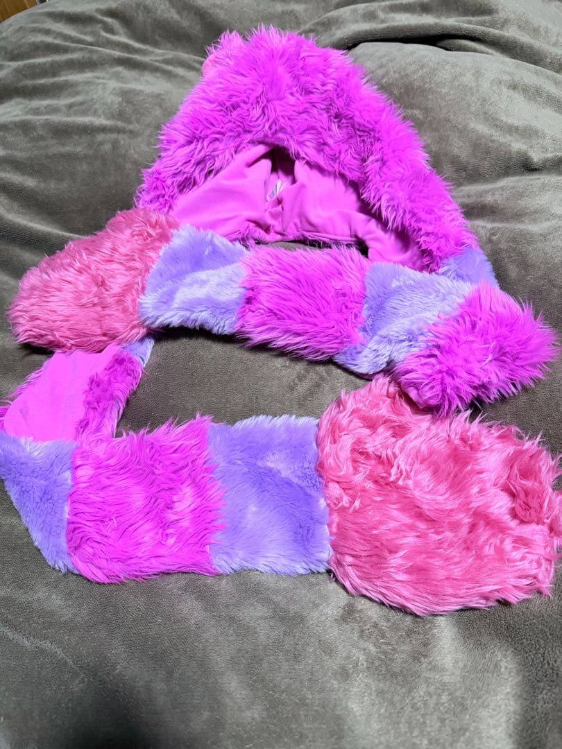 ディズニー　チェシャ猫　マフラーキャップ　ファンキャップ