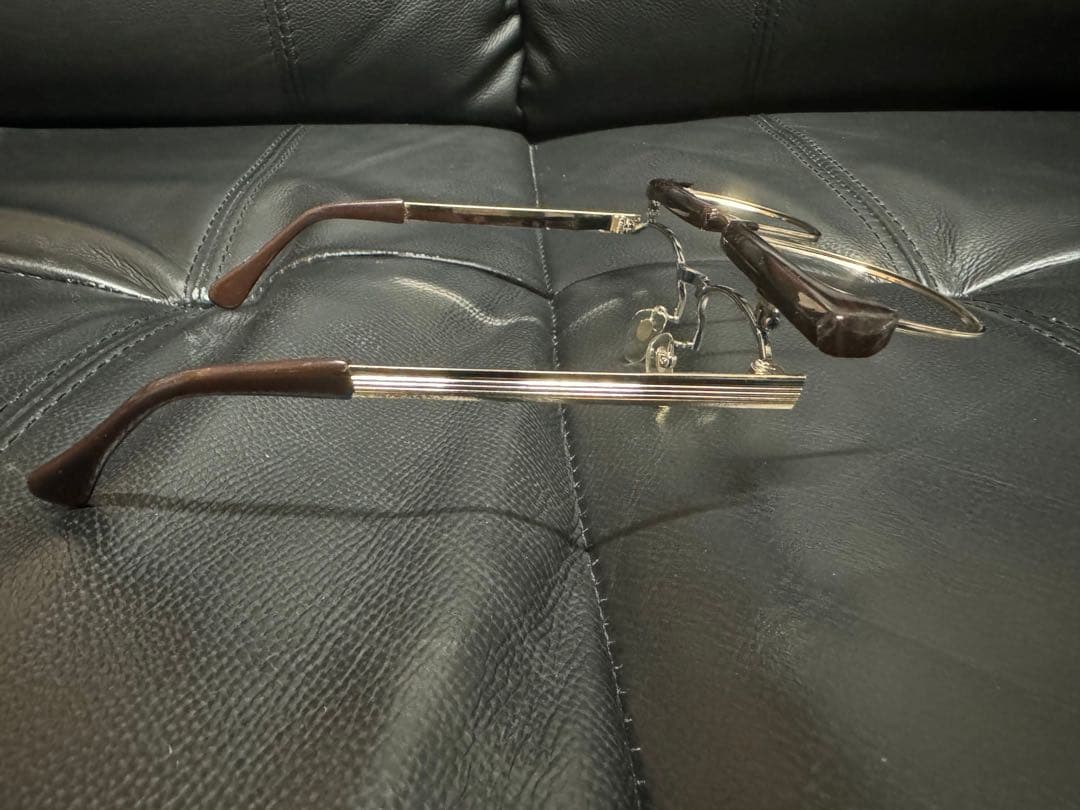 メガネの聖地 福井県鯖江市からのサーモントブローライン 跳ねあげメガネフレーム