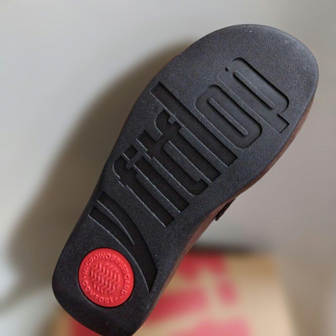 靴 SHUV BUCKLE-STRAP NUBUCK CLOGS