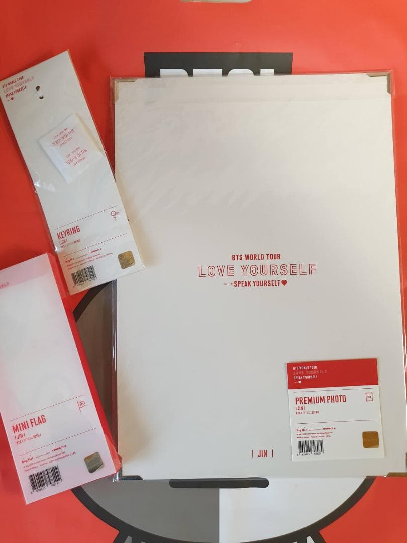 BTS ソクジン LYS プレミアムフォト + キーリング + ミニフラッグ