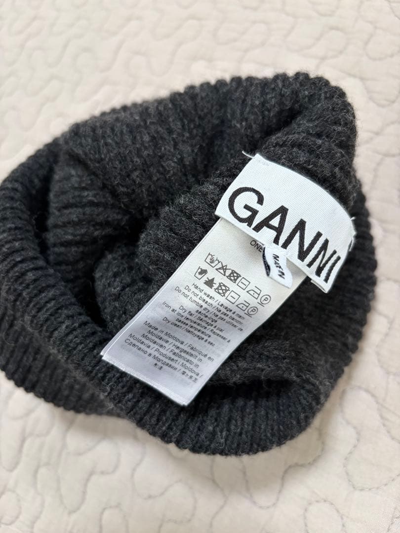 GANNI リブ編みニット帽
