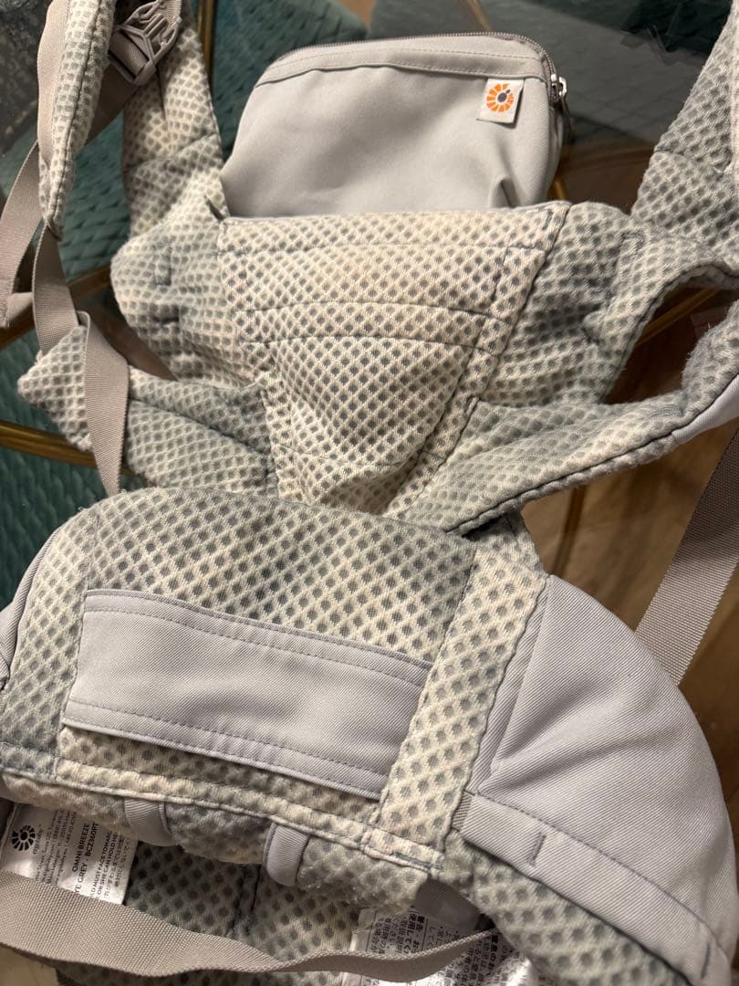 ergobaby OMNI breeze オムニブリーズ タイダイグレー日本限定