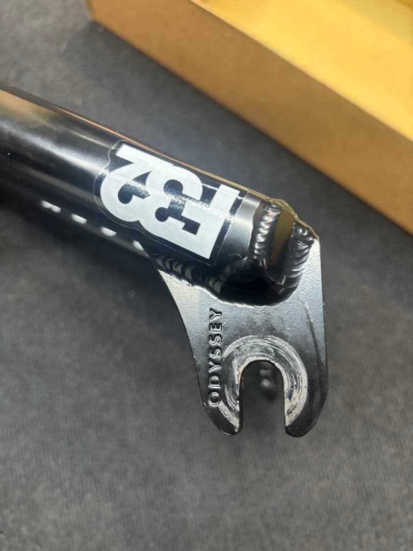 ODYSSEY F32 ブラック BMXフォーク