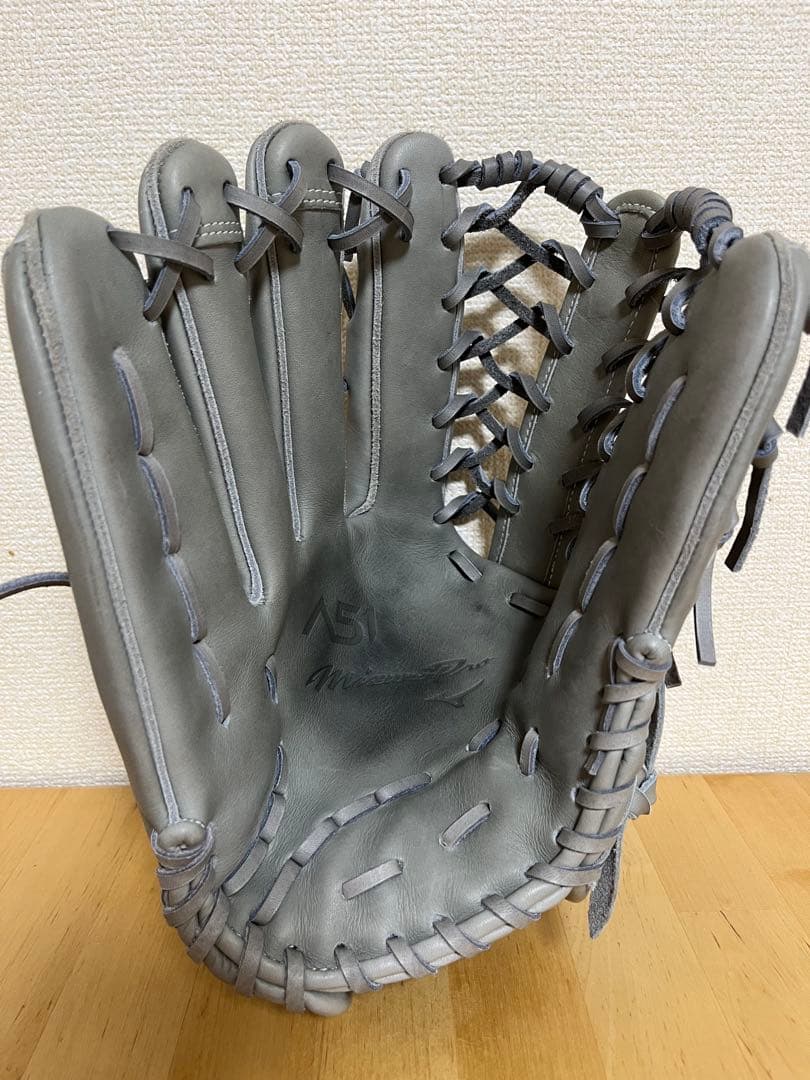 ミズノプロ　A51 軟式左投げ　18N