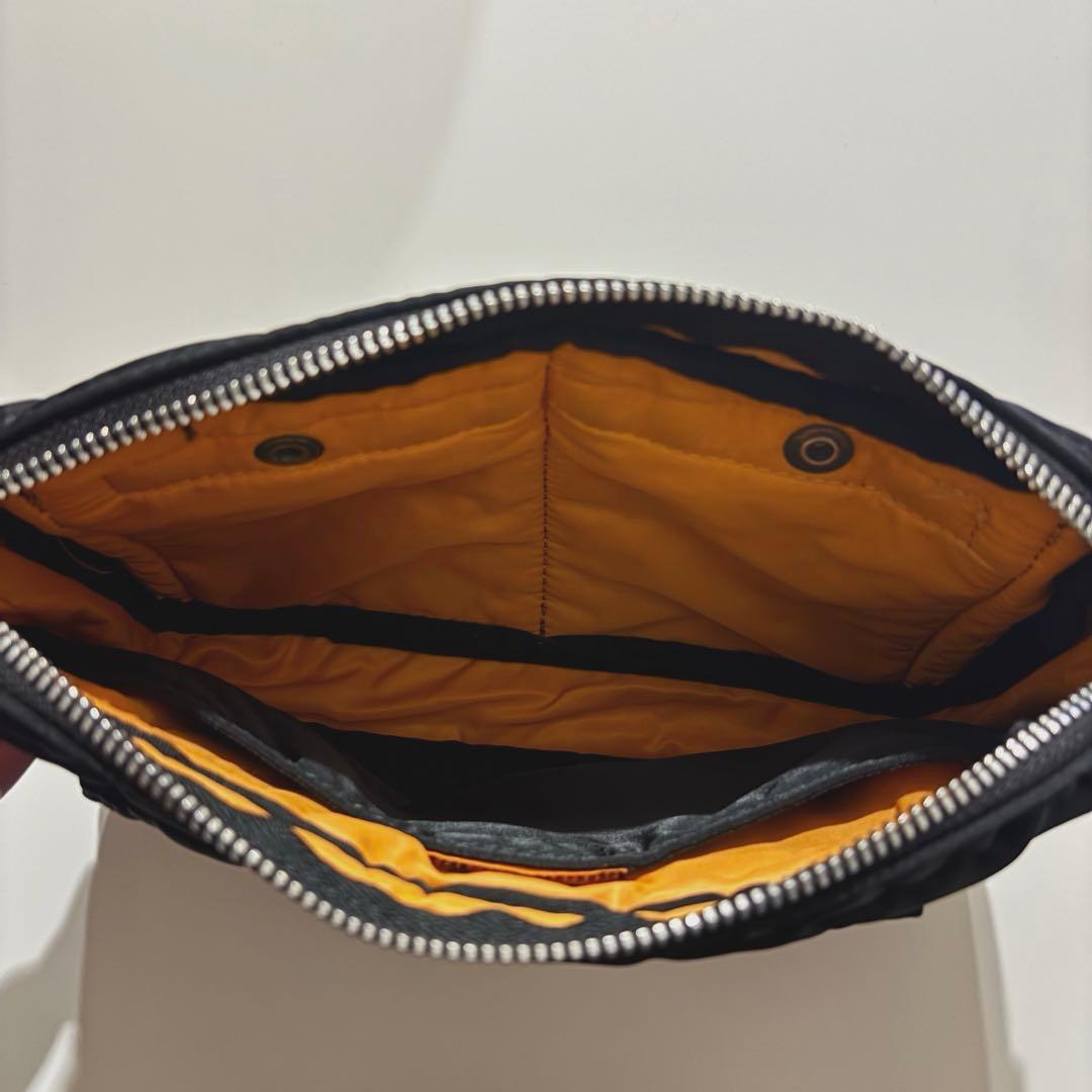 【極美品、数回使用のみ】ポーター タンカー ショルダーバッグ コンパクト 黒