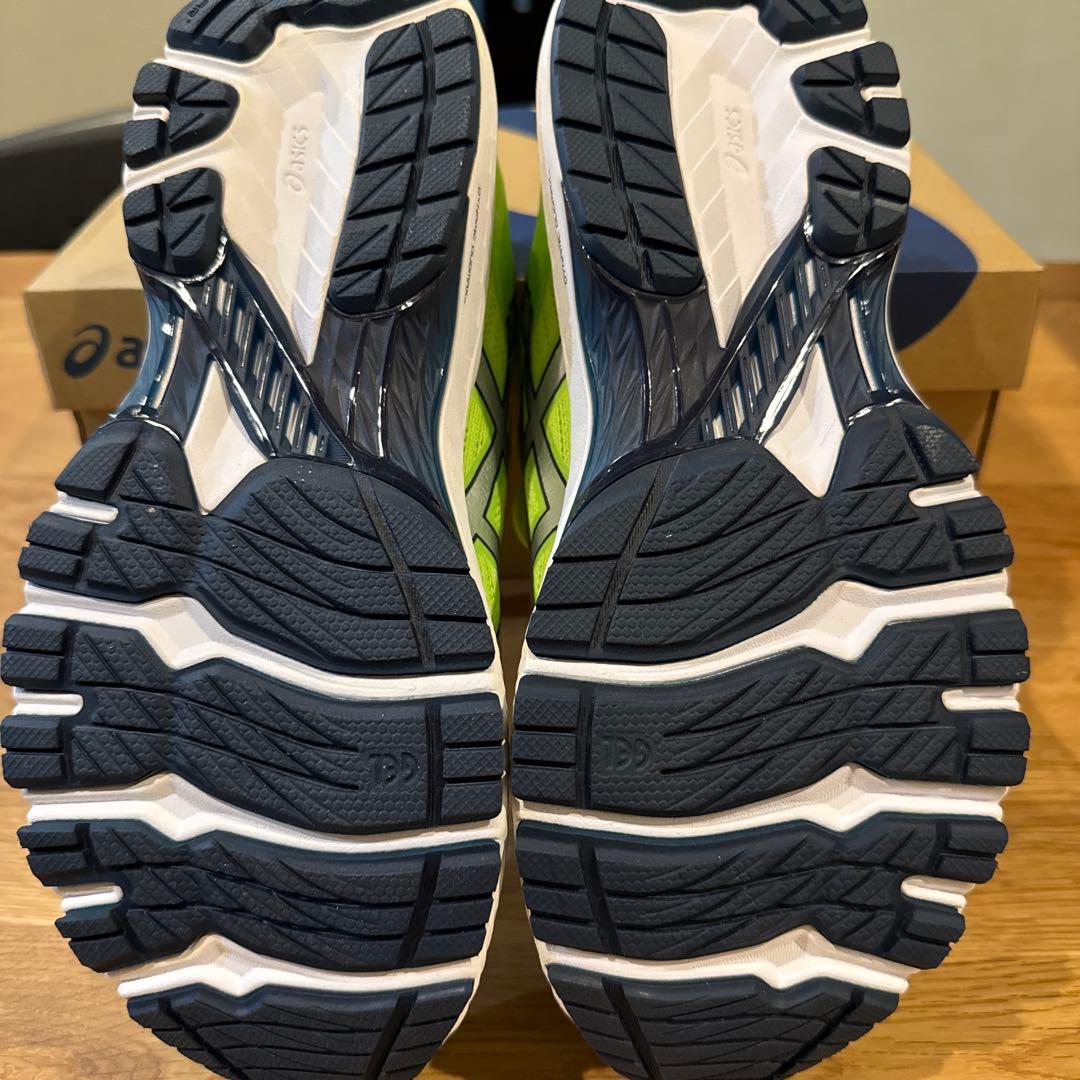 [未使用]アシックス ランニングシューズ GT-2000 9 25.5CM