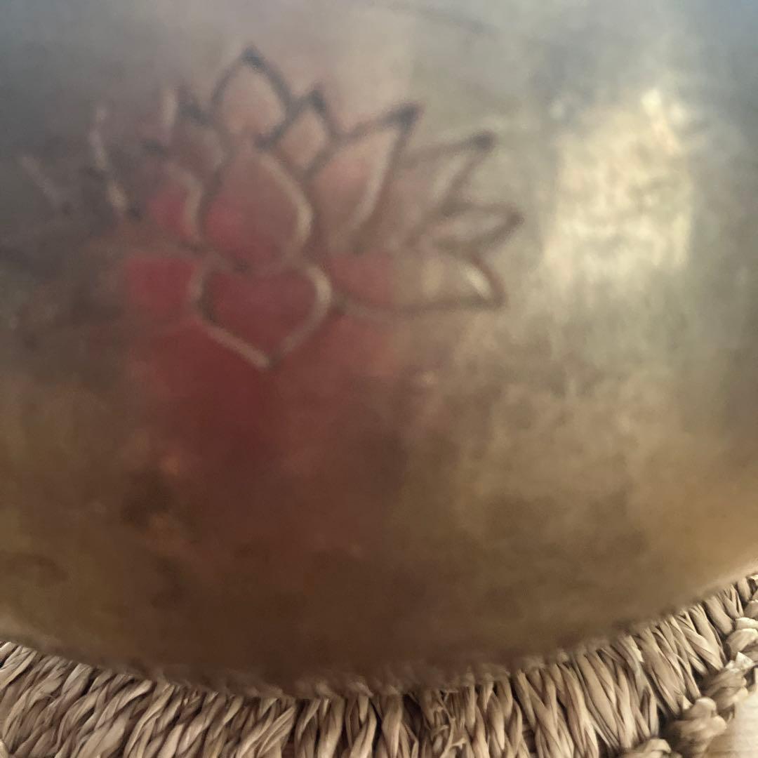 サンタラトナシャキア氏工房のロータス蓮ボウル中古