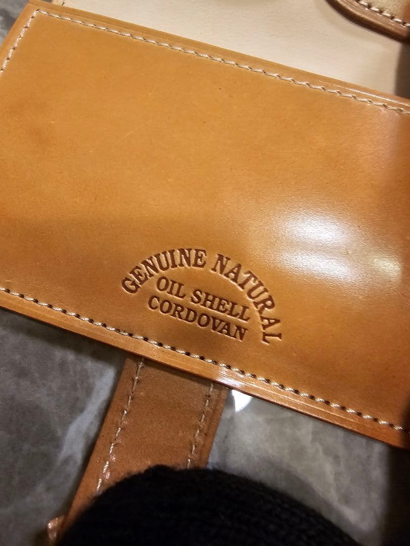 (値下OK)【CYPRIS：キプリス】オイルシェルコードバン（定価37400円）