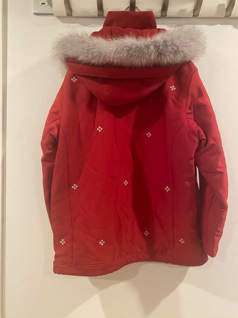 美品！クリーニング済み！スキーウェア赤いファー付きジャケットとパンツセット