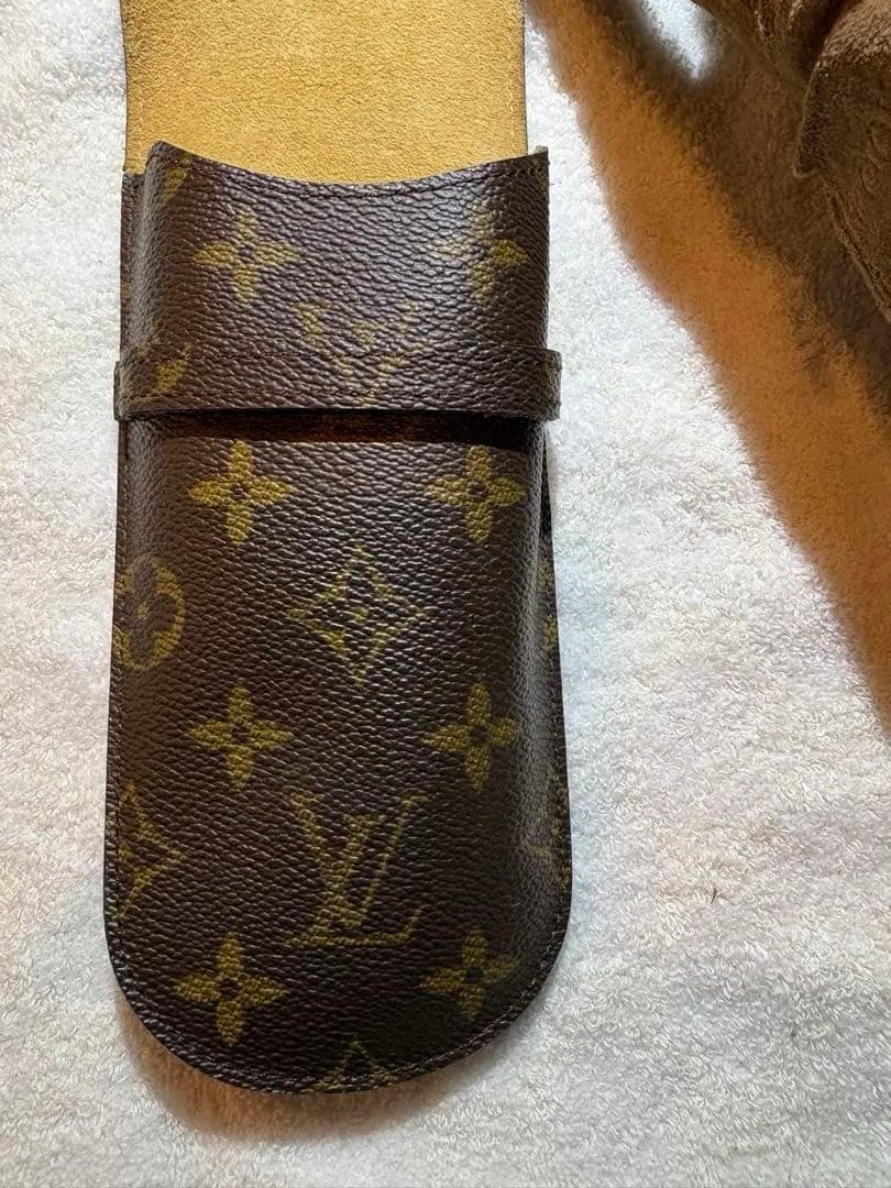 LOUIS VUITTON ルイヴィトン　モノグラム　メガネケース