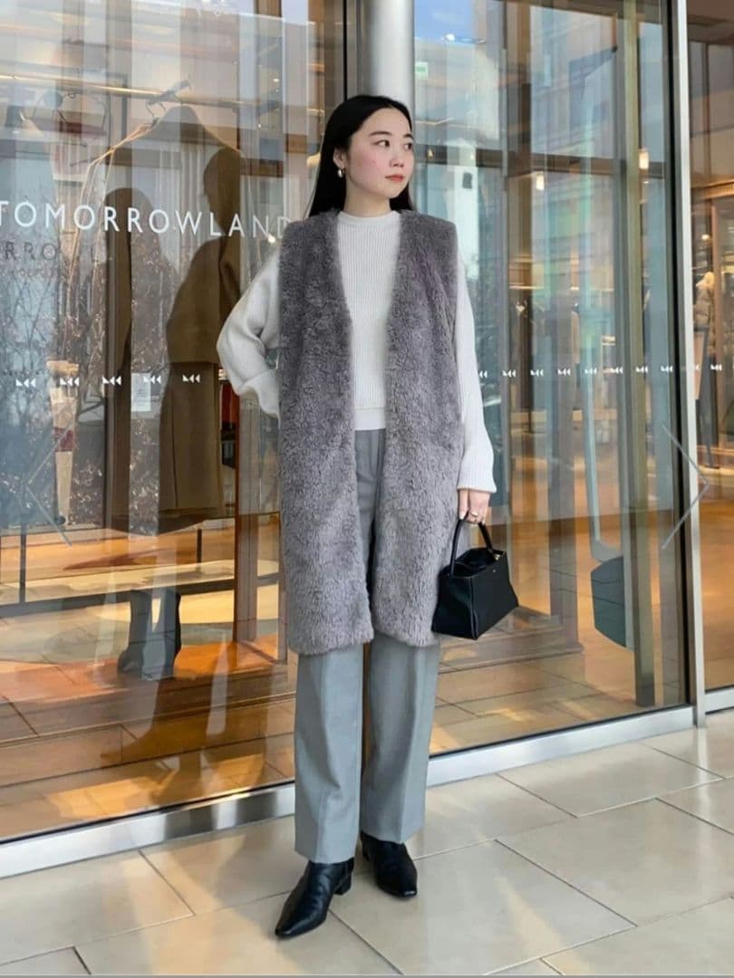 TOMORROWLAND　ランダムファーVネックロングジレ