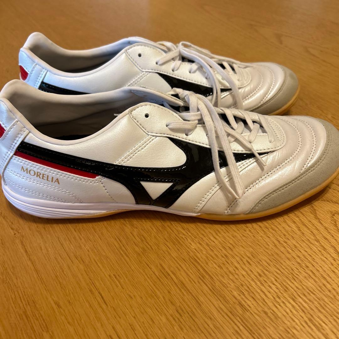 MORELIA フットサルシューズ　27cm