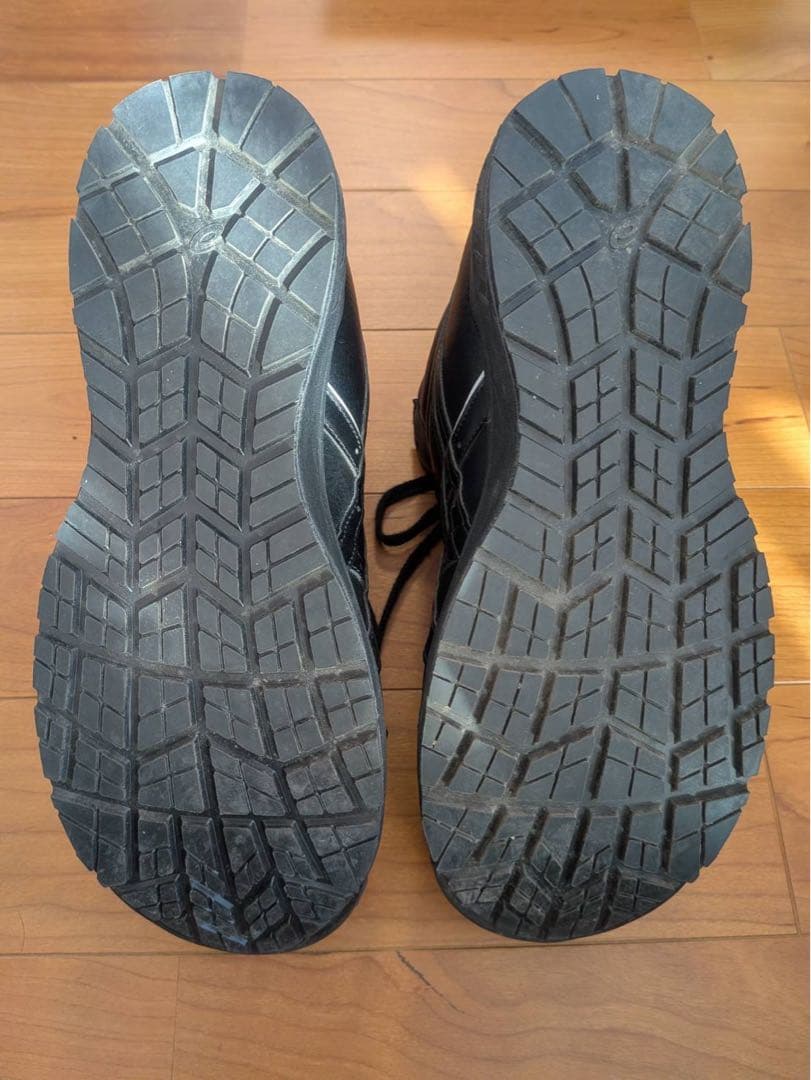 ASICS ブラック ハイカット 安全靴