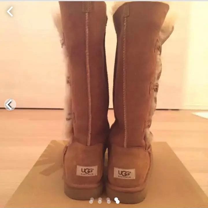 新品同様 美品 正規品 UGG アグ オーストラリア購入品 ムートンブーツ