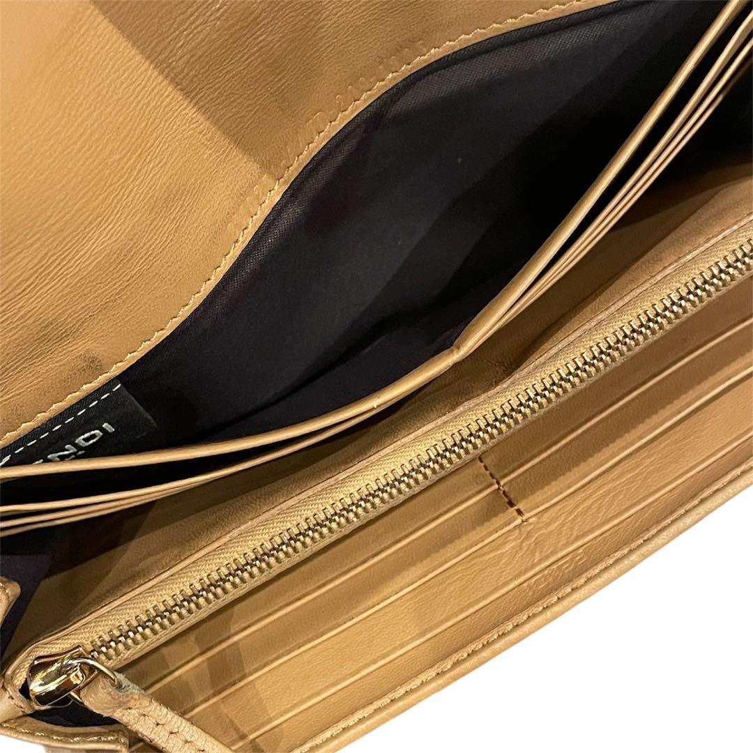 FENDI ベージュ レザー 長財布 FFロゴ