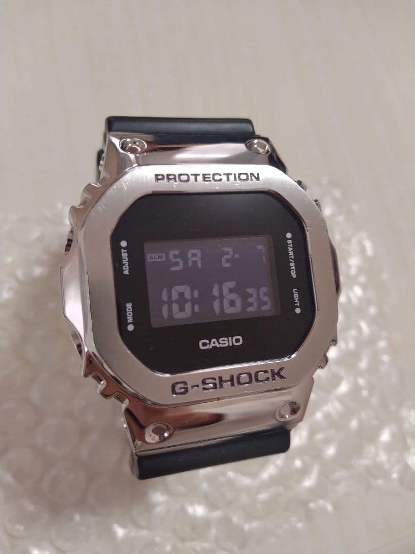 （77）G-SHOCK ジーショック GM-5600　デジタルシルバー