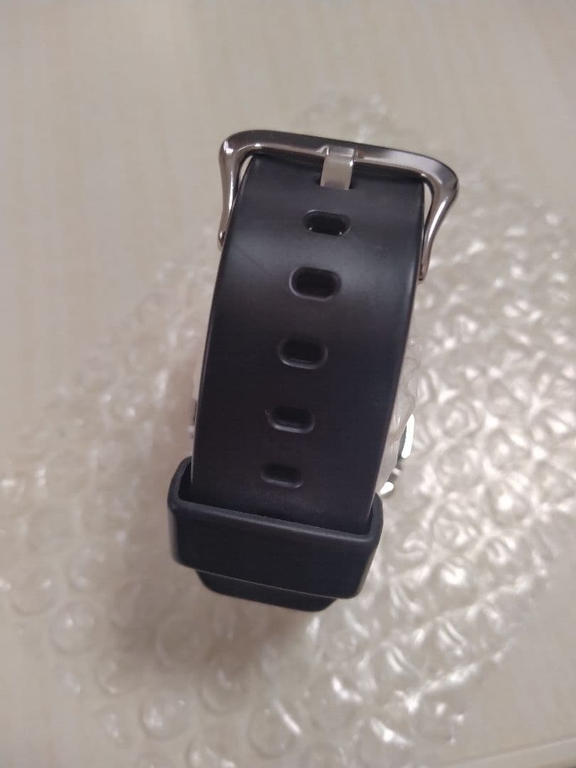 （77）G-SHOCK ジーショック GM-5600　デジタルシルバー