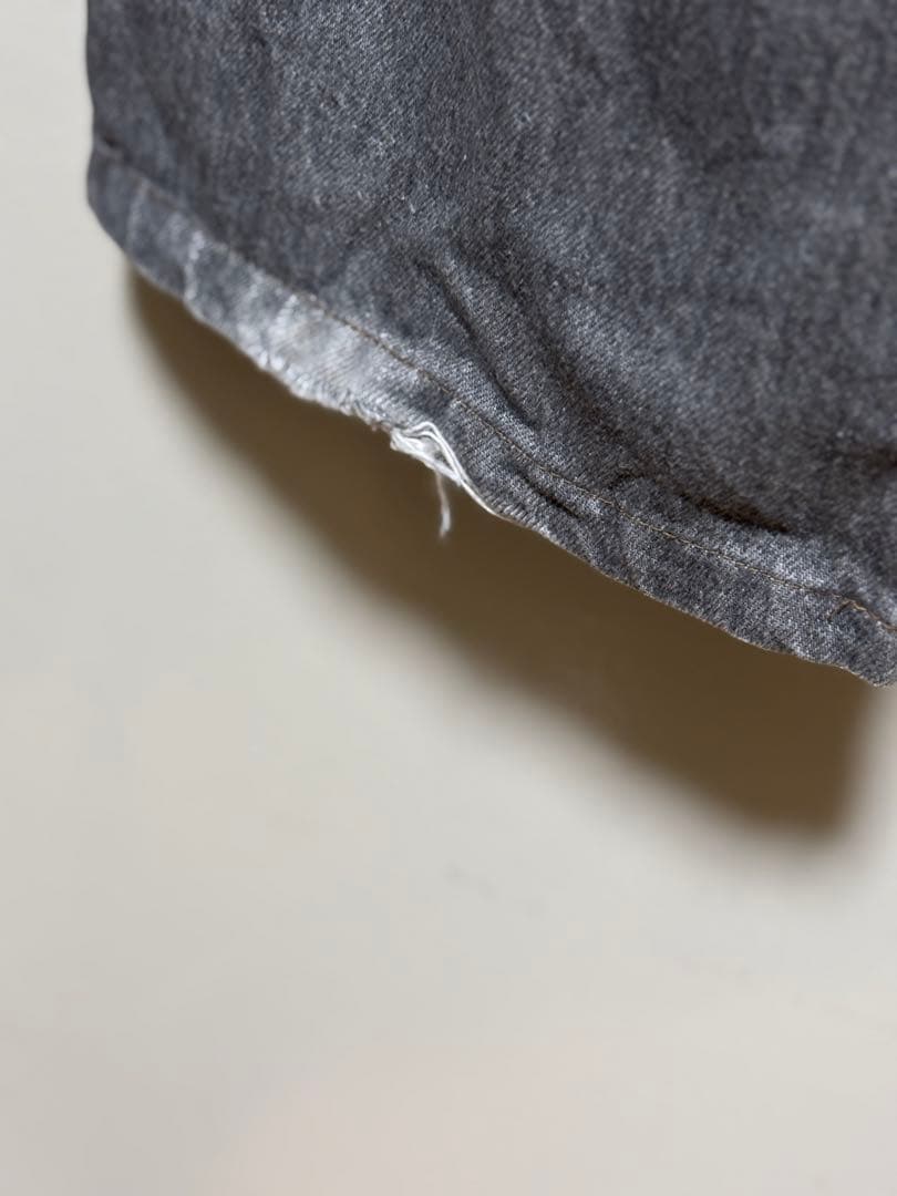 TENDERLOIN のブラックデニム　ストレートデニム ジーンズ