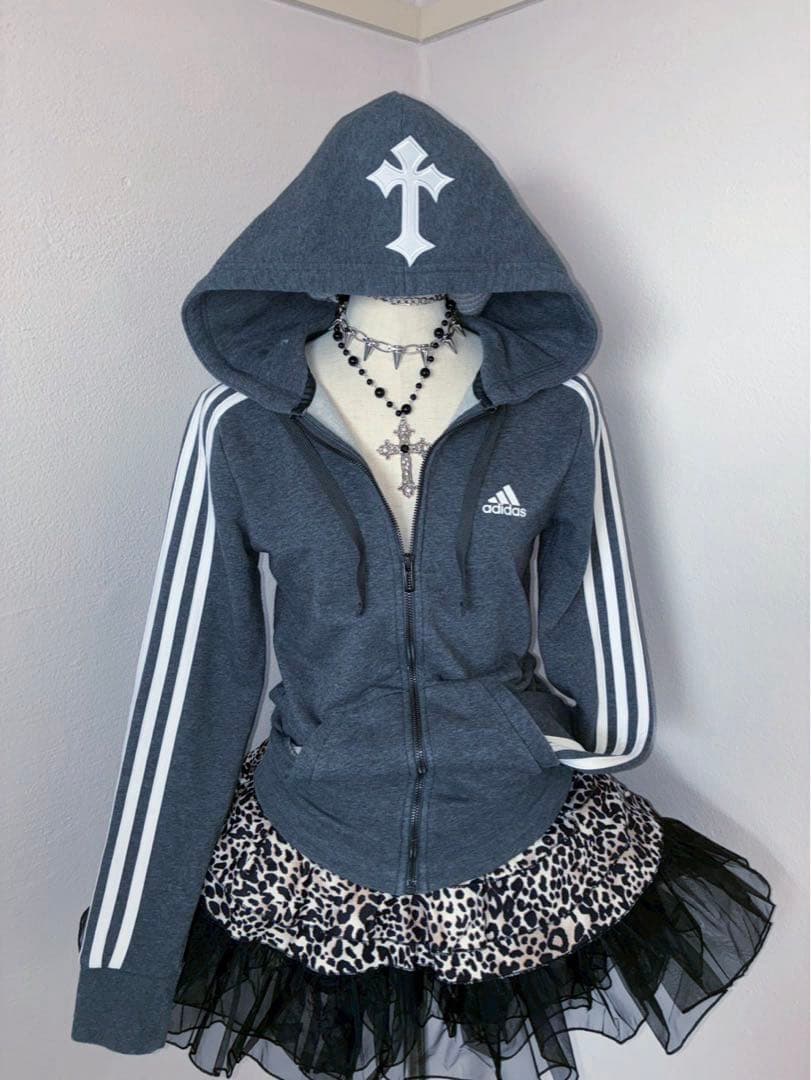 00sadidas３本線十字架y2k 平成ギャル　小悪魔　マクブリンクNANA