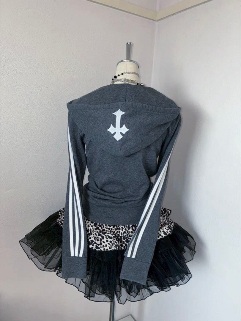 00sadidas３本線十字架y2k 平成ギャル　小悪魔　マクブリンクNANA