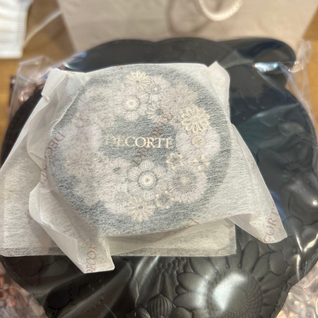 お値下げしました。コスメデコルテ2025年クリスマスコフレ