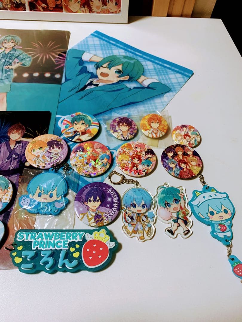 すとぷり大量❣️ぬい、バッジ・トランプ、カード、バスタオル等200点以上