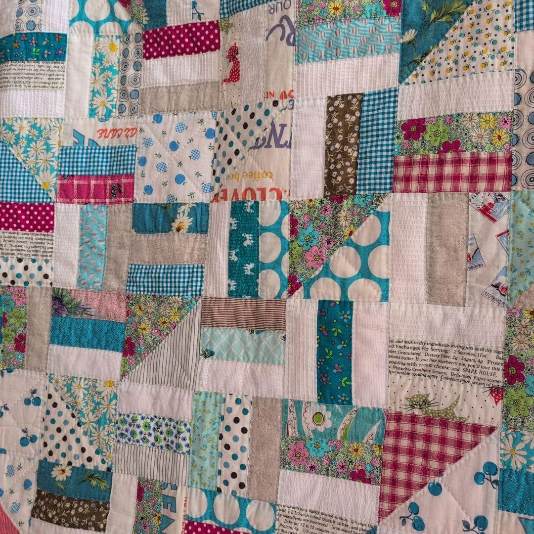 パッチワークキルト　ハンドメイド