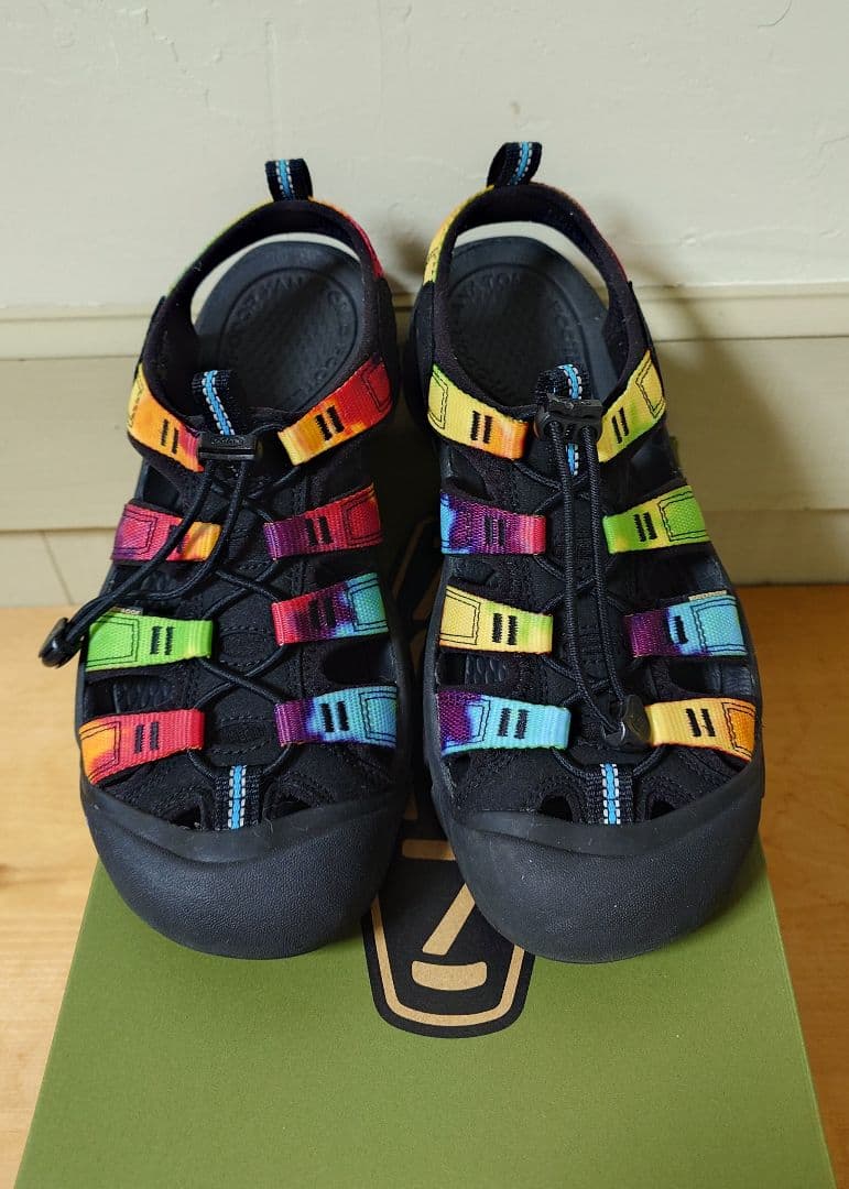 ウィメンズ ニューポート レトロ サンダル 25cm