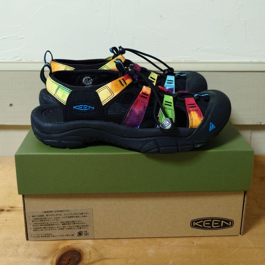 ウィメンズ ニューポート レトロ サンダル 25cm