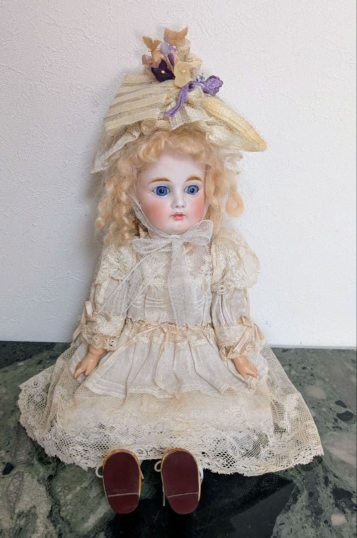 アンティーク　ビスクドール　ミステリー　クローズドマウス