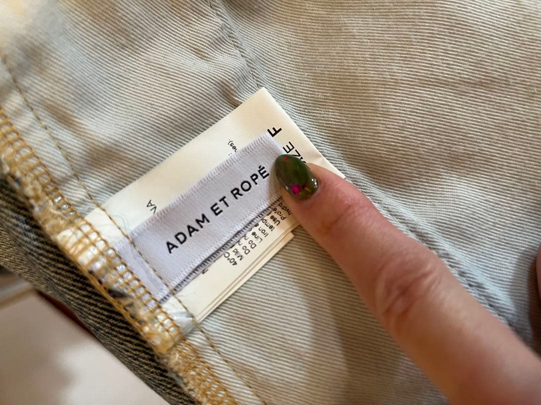 ADAM ET ROPÉ フロントホックデニムトップス