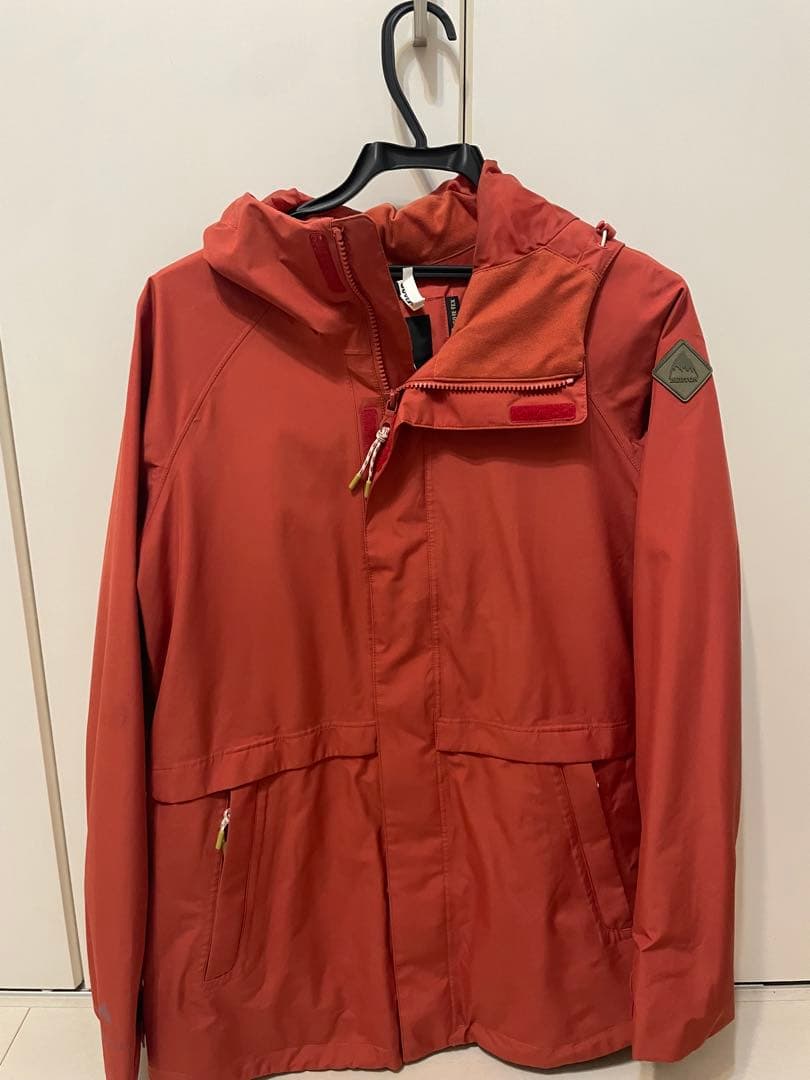 Burton オレンジ スノーボードウェア Sサイズ