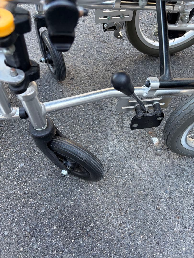 Wheel Chair MiKi 車椅子　介助型車イス SKT-2