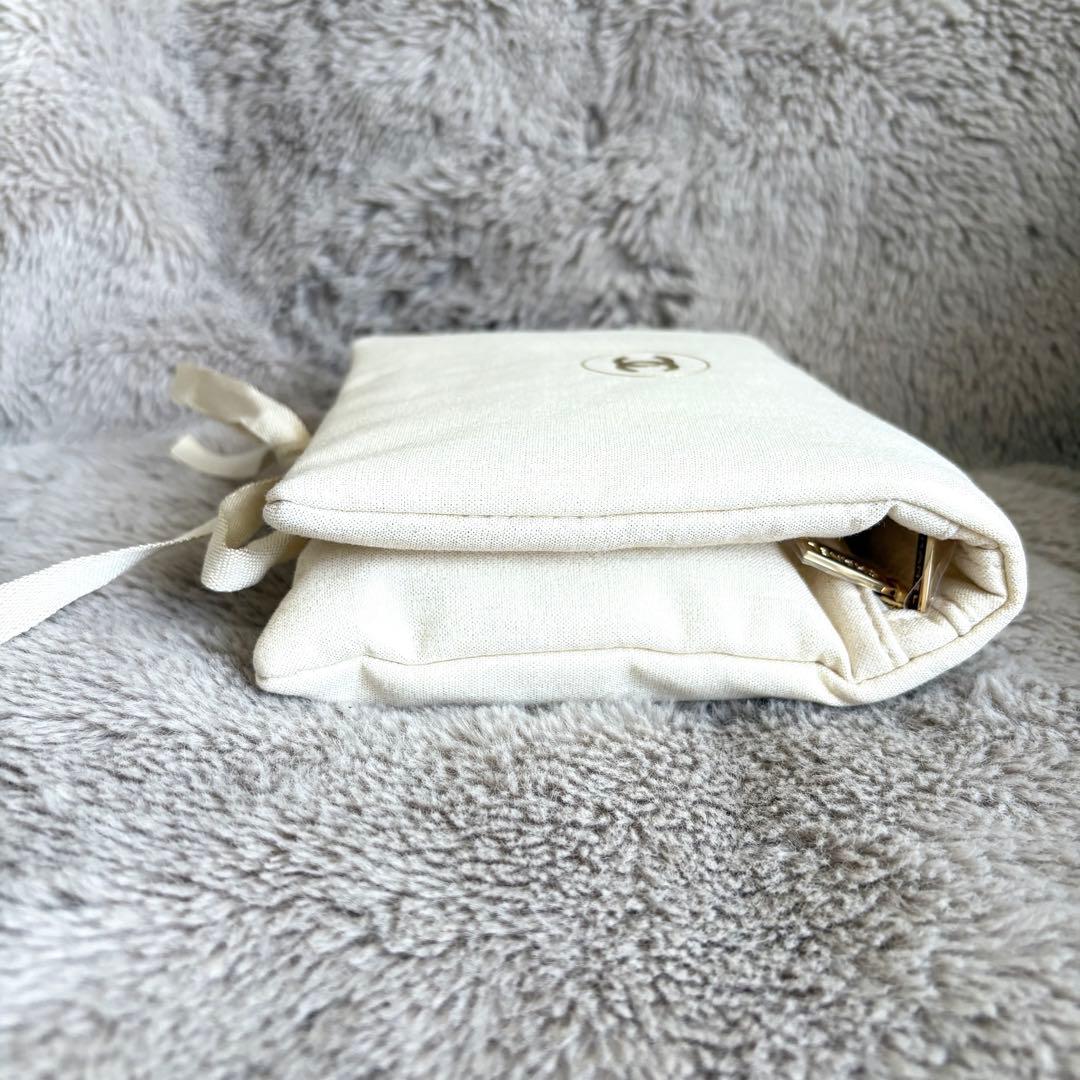 【新品】激レア CHANEL ココ マドモアゼル シークレット ルック コフレ