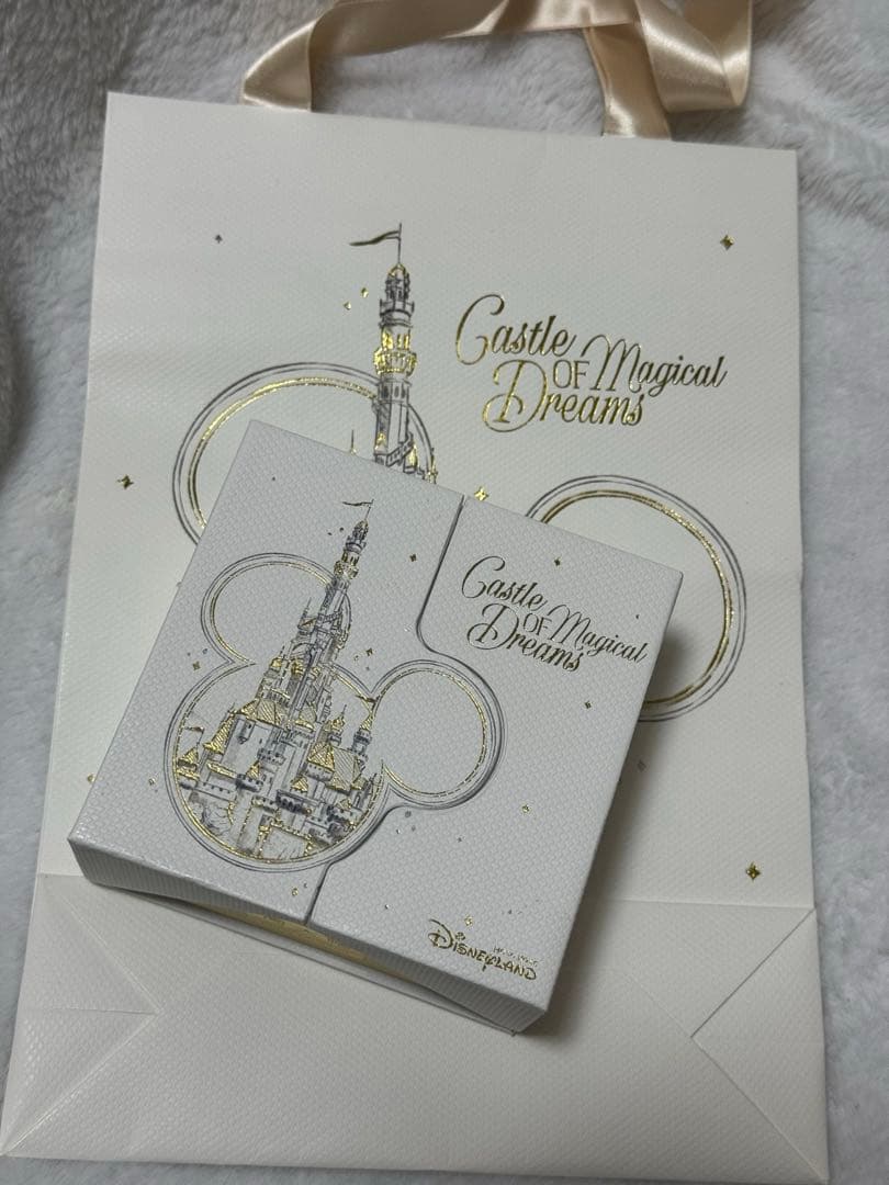 香港ディズニーランド限定純金CHOWTAI FOOKシェリーメイピアス片耳用