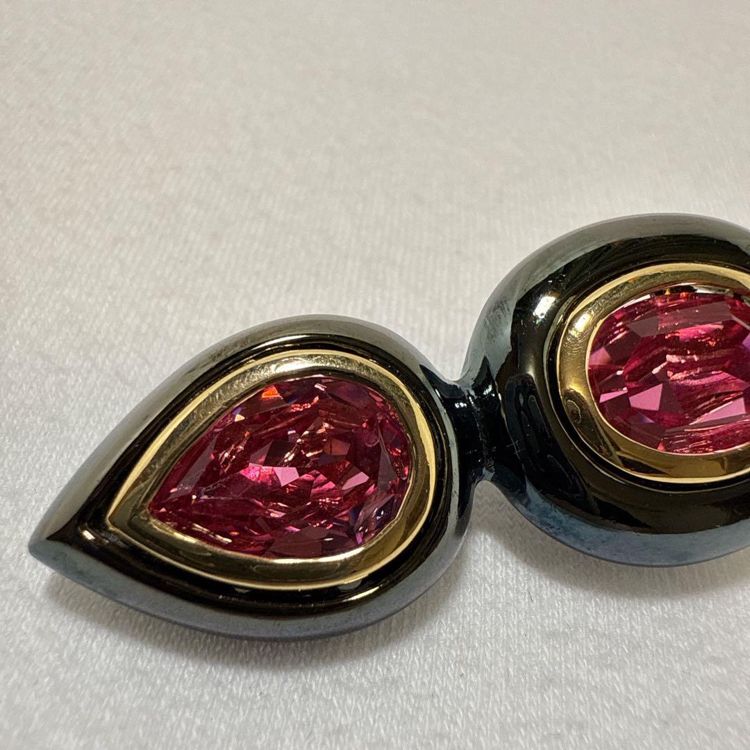 YSL イヴサンローラン ブラック レッド カラーストーン ブローチ