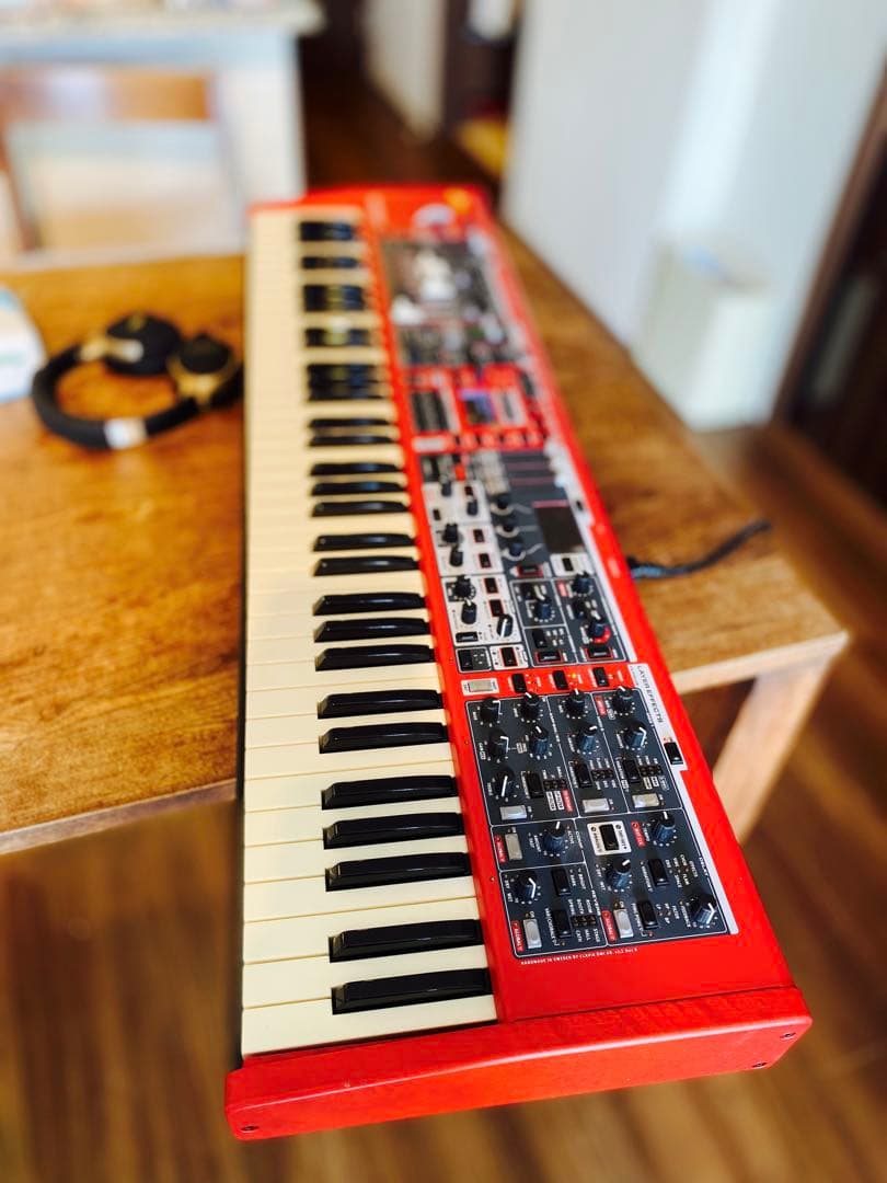 CLAVIA Nord Stage4 Compact 最新機種　ノードステージ4