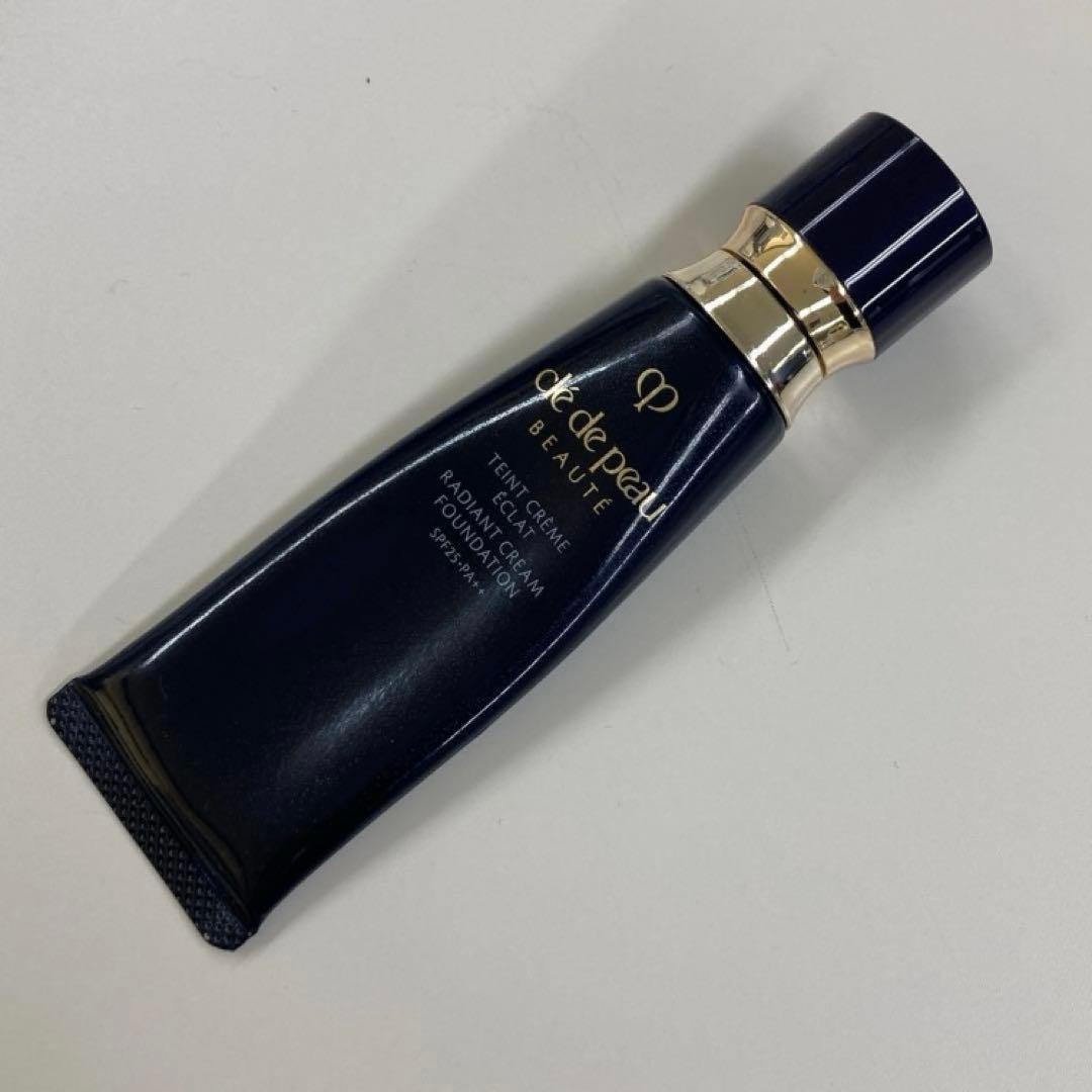 クレド・ポー・ボーテ　タンクレームエクラn クリームタイプ　ベージュオークル20