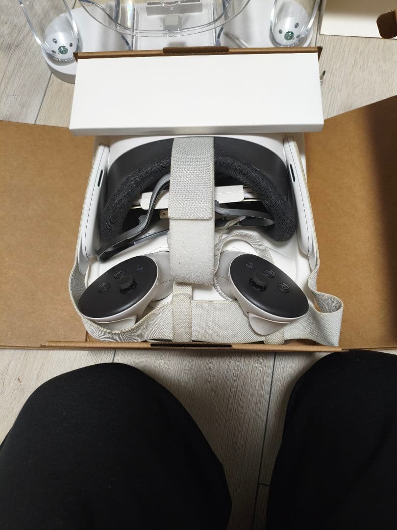 メタクエスト3S　充電ドック付き 使用3ヶ月　汚れあり