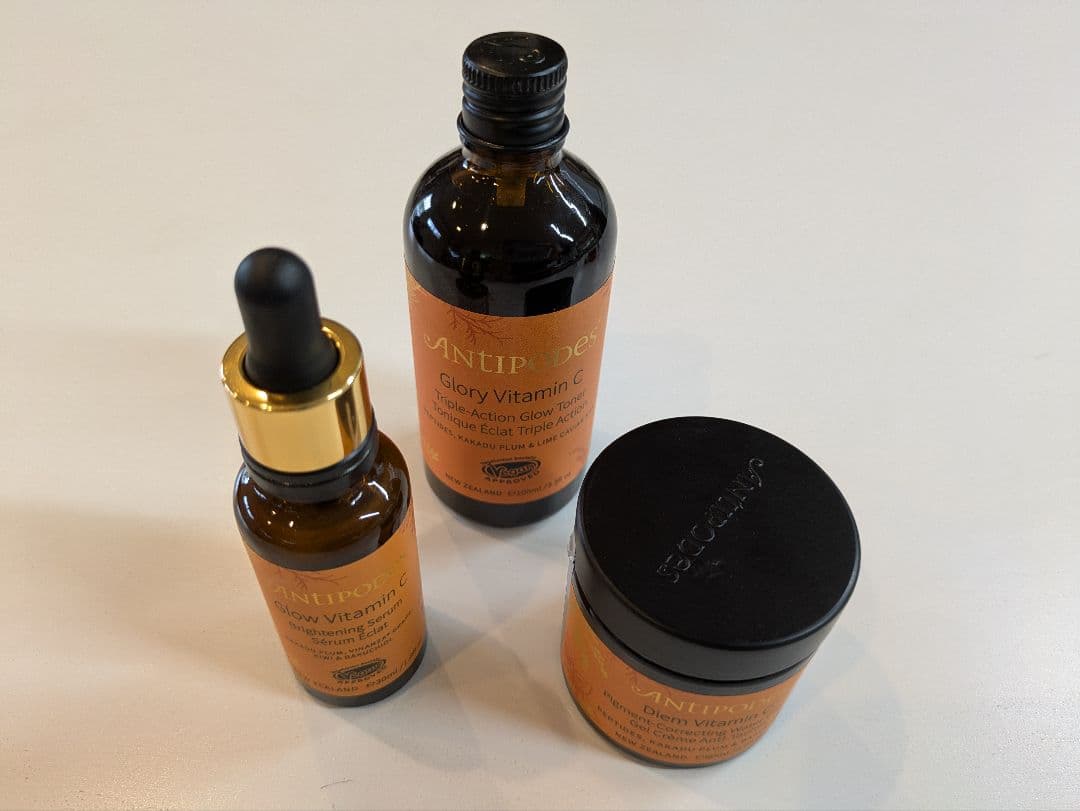 くまCクリーム セラム トナーとリップ 1回きりused