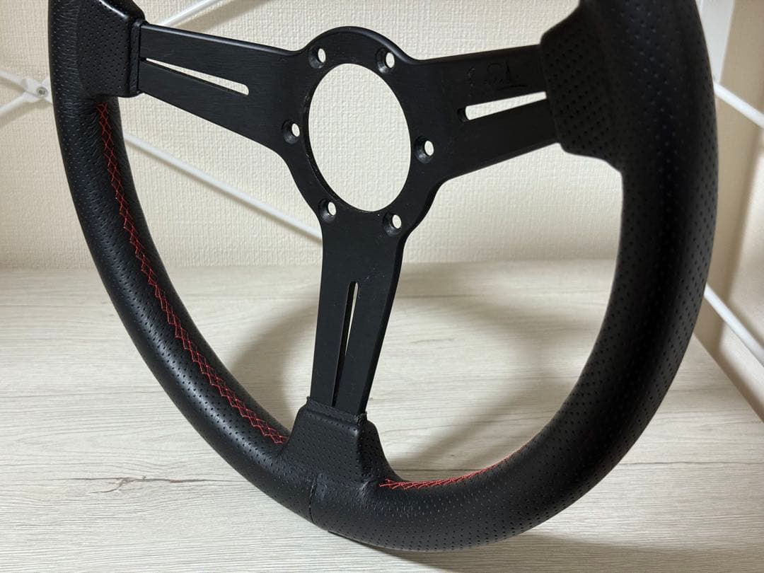 NARDI ナルディクラシック パンチングレザー 33φ 330mm N005