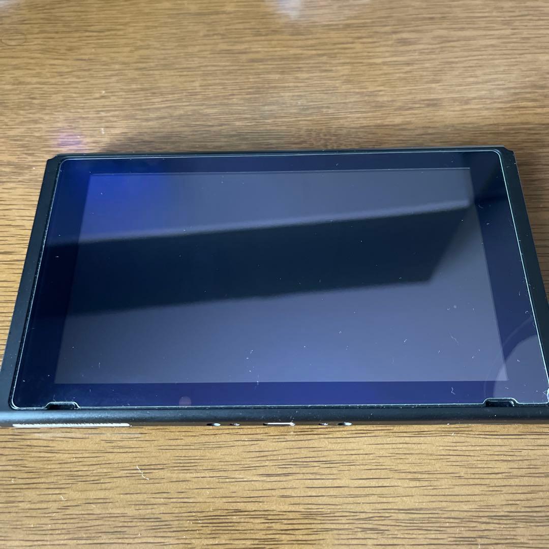 任天堂 Switch 本体 （本体以外ほぼ全て新品）