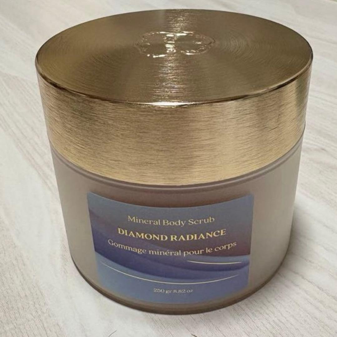 Laline ダイヤモンドラディアンス ボディスクラブ ボディクリーム