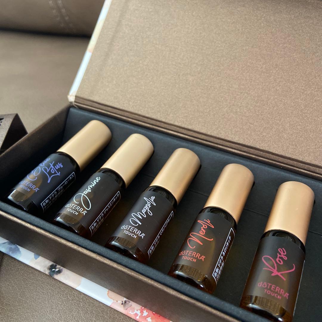 ドテラ　エッセンシャルオイル　 プレシャスフローラル　限定品