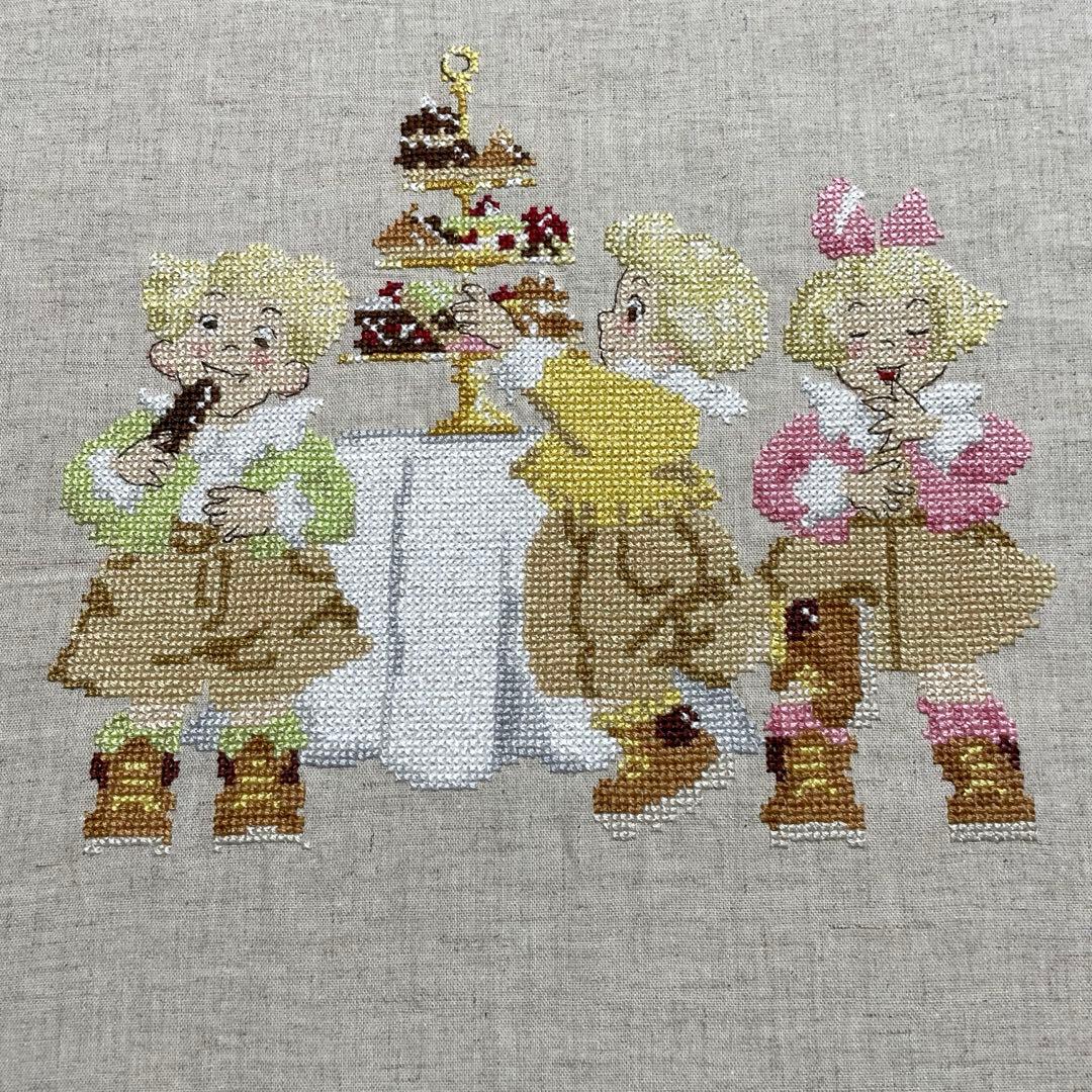 クロスステッチ 完成品 トートバッグ みつごちゃん サモイロフ オーダー 52