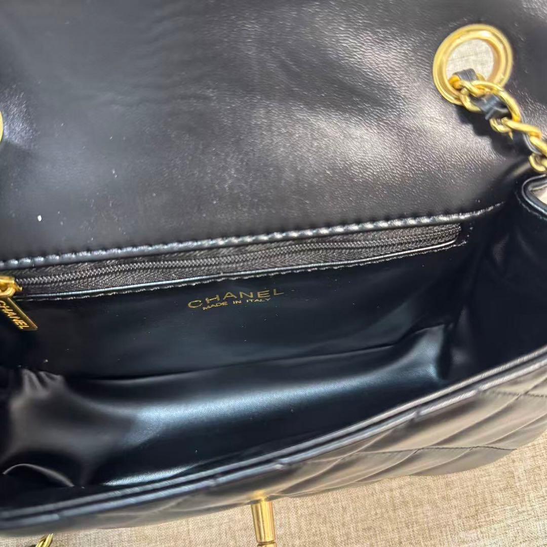 ノベルティ キルティングショルダーバッグハートチエーン ブラックVIP限定